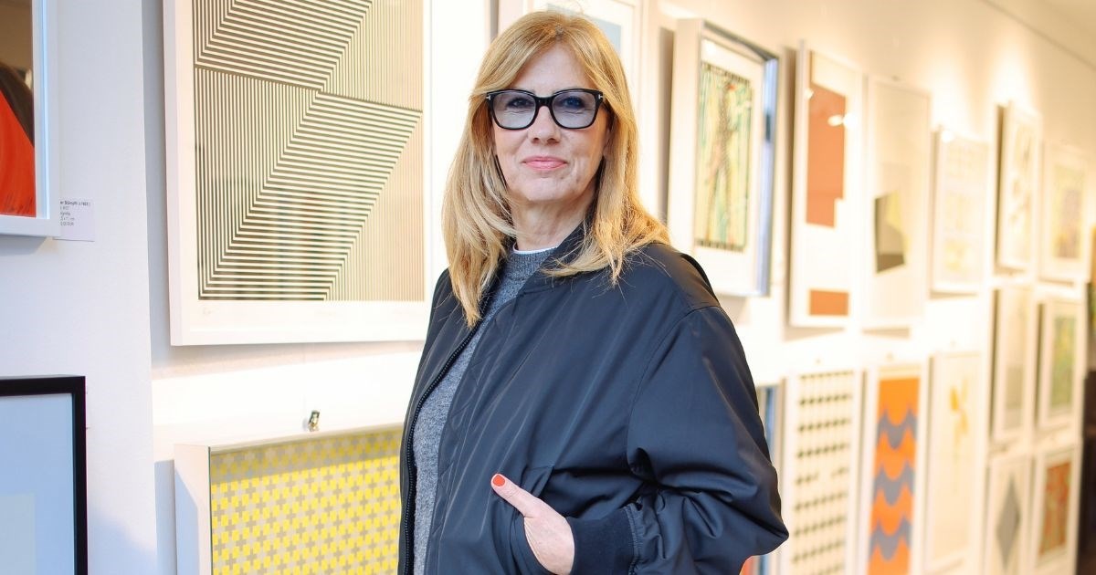 Mirna Zidarić snimljena je na otvorenju galerije u centru Zagreba