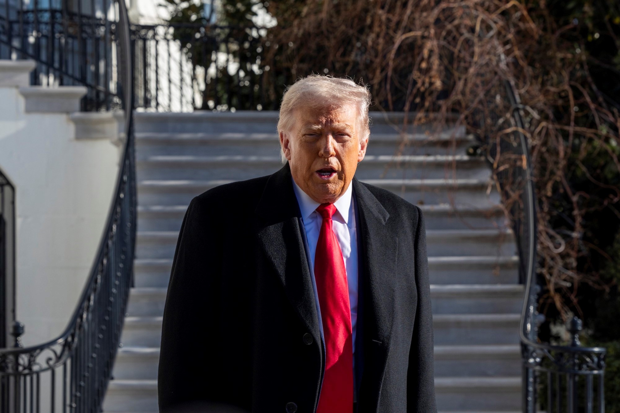 Trump: Ne bismo više trebali izbore. Bijela kuća: Samo se šalio