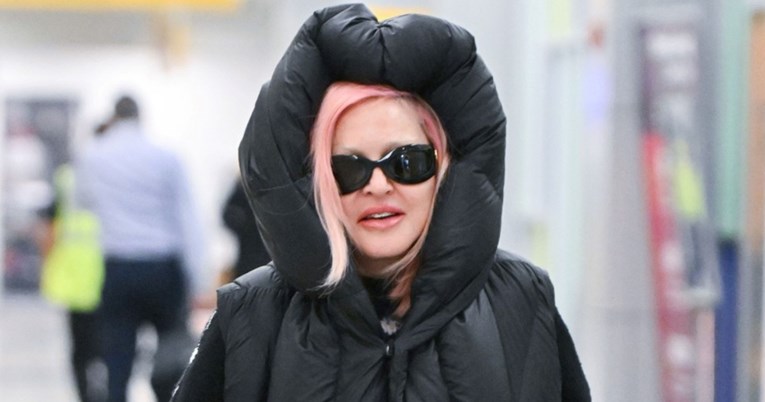 Madonnu snimili na aerodromu u New Yorku, njen izgled privukao pažnju