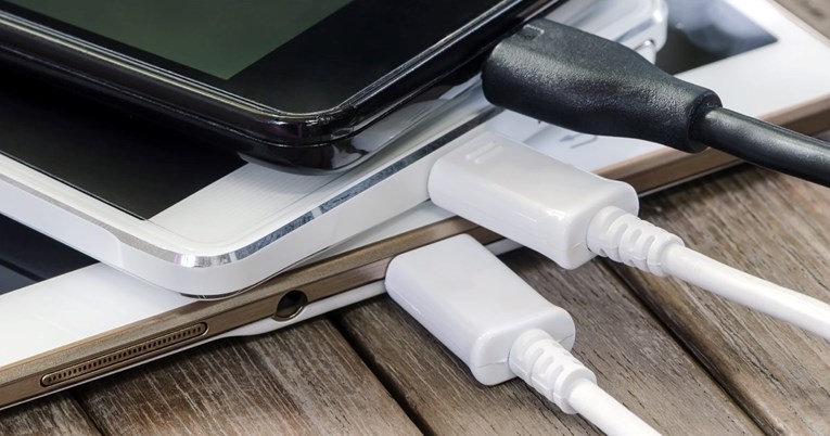 Fairphone predstavlja nove kabele i punjače