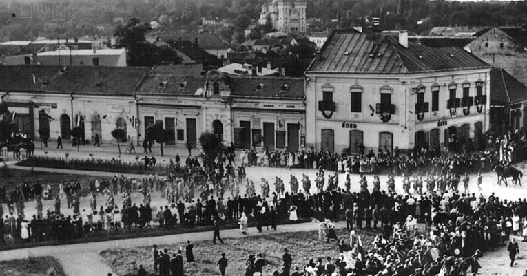 Priča o slabo poznatom masakru iz Drugog svjetskog rata. Počinili su ga Mađari