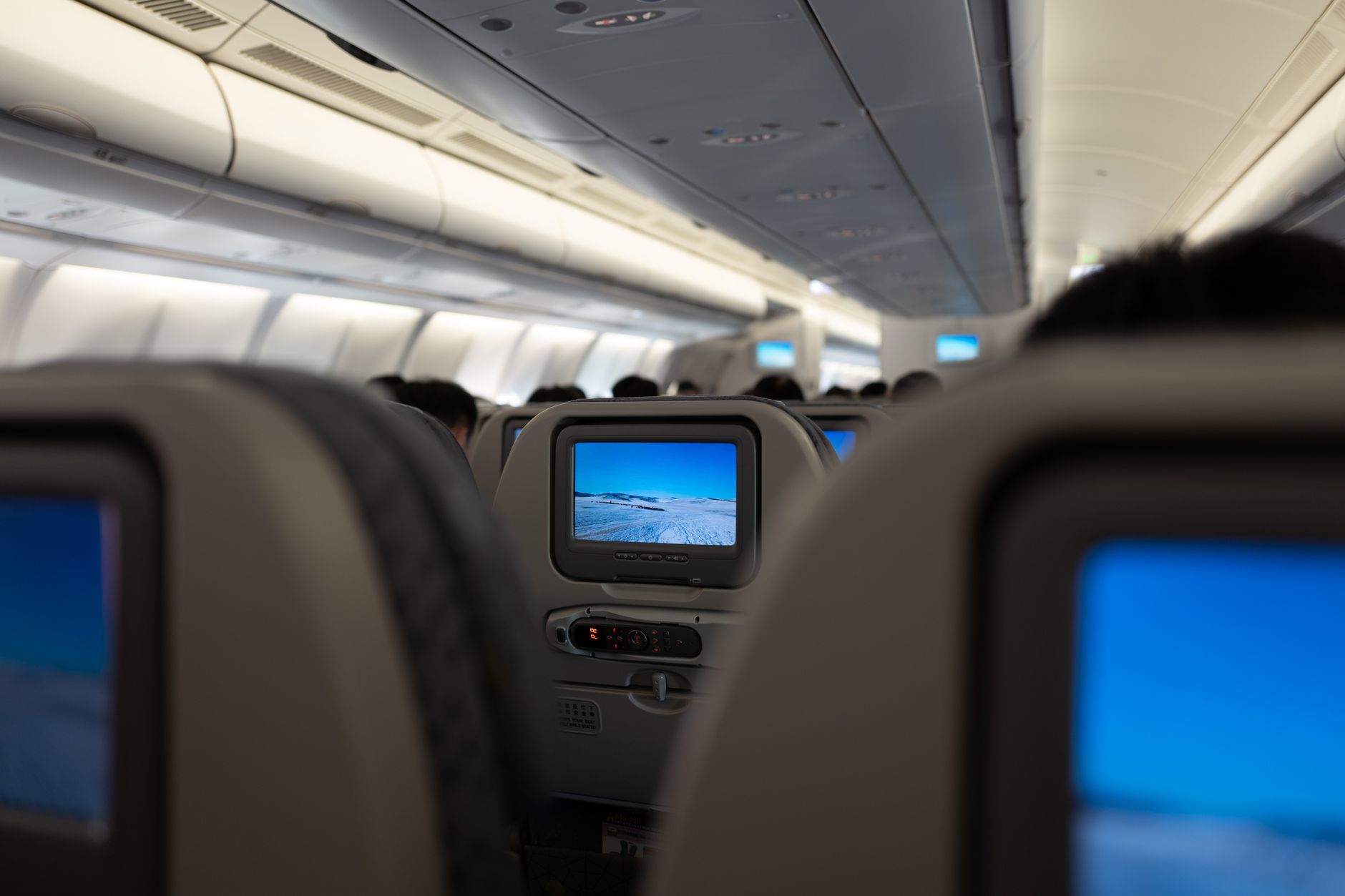 Na letu American Airlinesa zapalio se laptop putnika, više ljudi opečeno