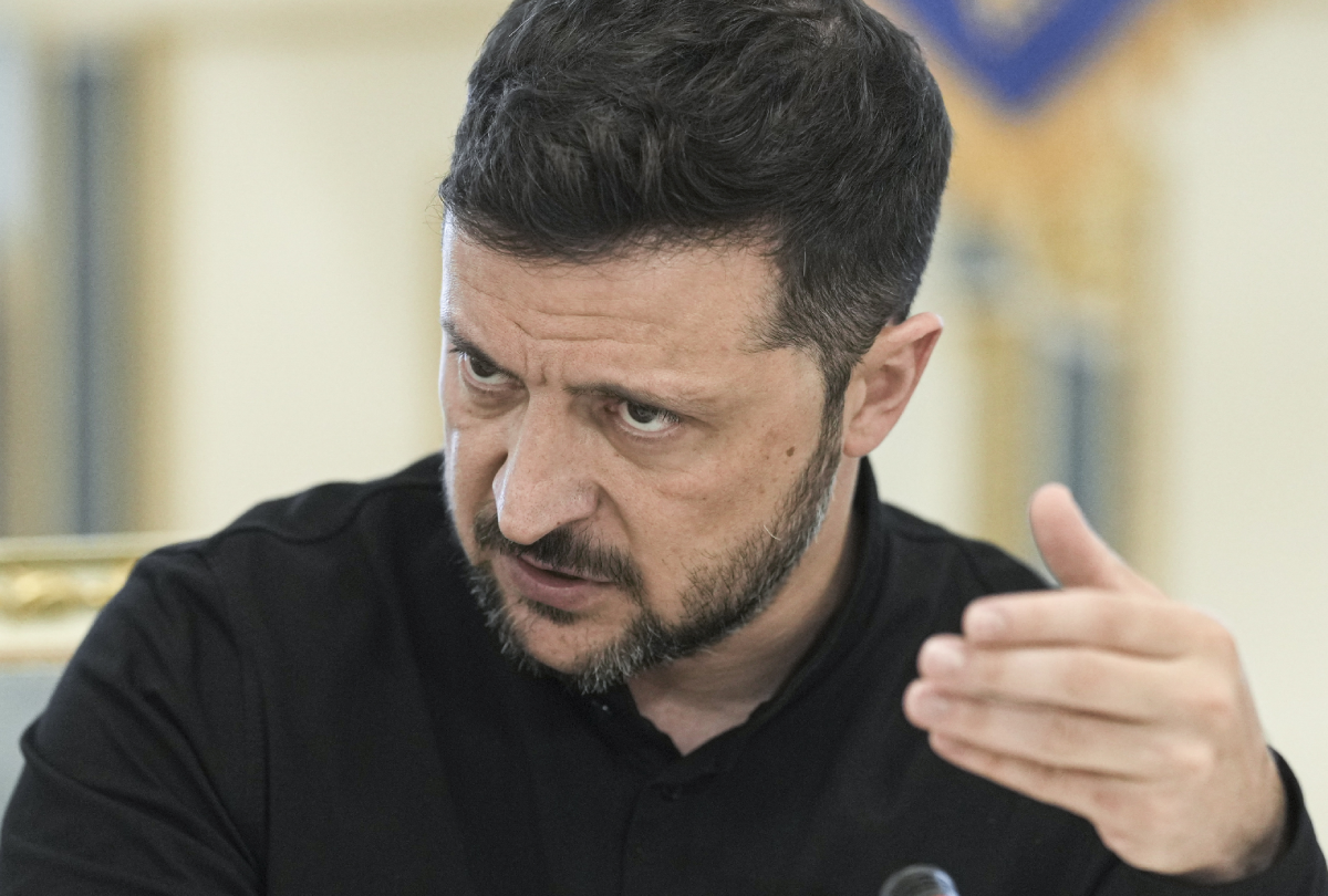 Ukrajinci tjednima na ulicama zbog smjene omiljenog ministra. Zelenski ih odbio