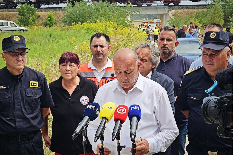Medved: Dva su moguća uzroka sudaru vlakova kod Škrinjara