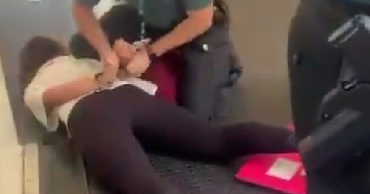 Židovska djeca izbačena iz aviona u Valenciji. "Pjevali su na hebrejskom"