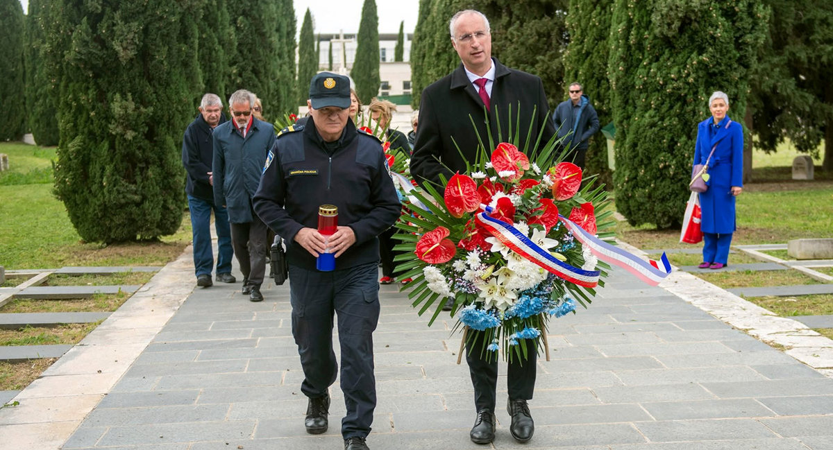 Časnički zbor Split: Ne, gradonačelniče Puljak. Hrvatsku nisu stvorili komunisti