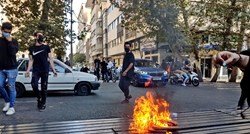 Iran uhitio 14 stranih državljana na prosvjedima