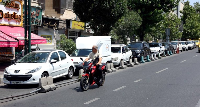 Ljudi masovno bježe iz Teherana, pogledajte fotografiju iz zraka
