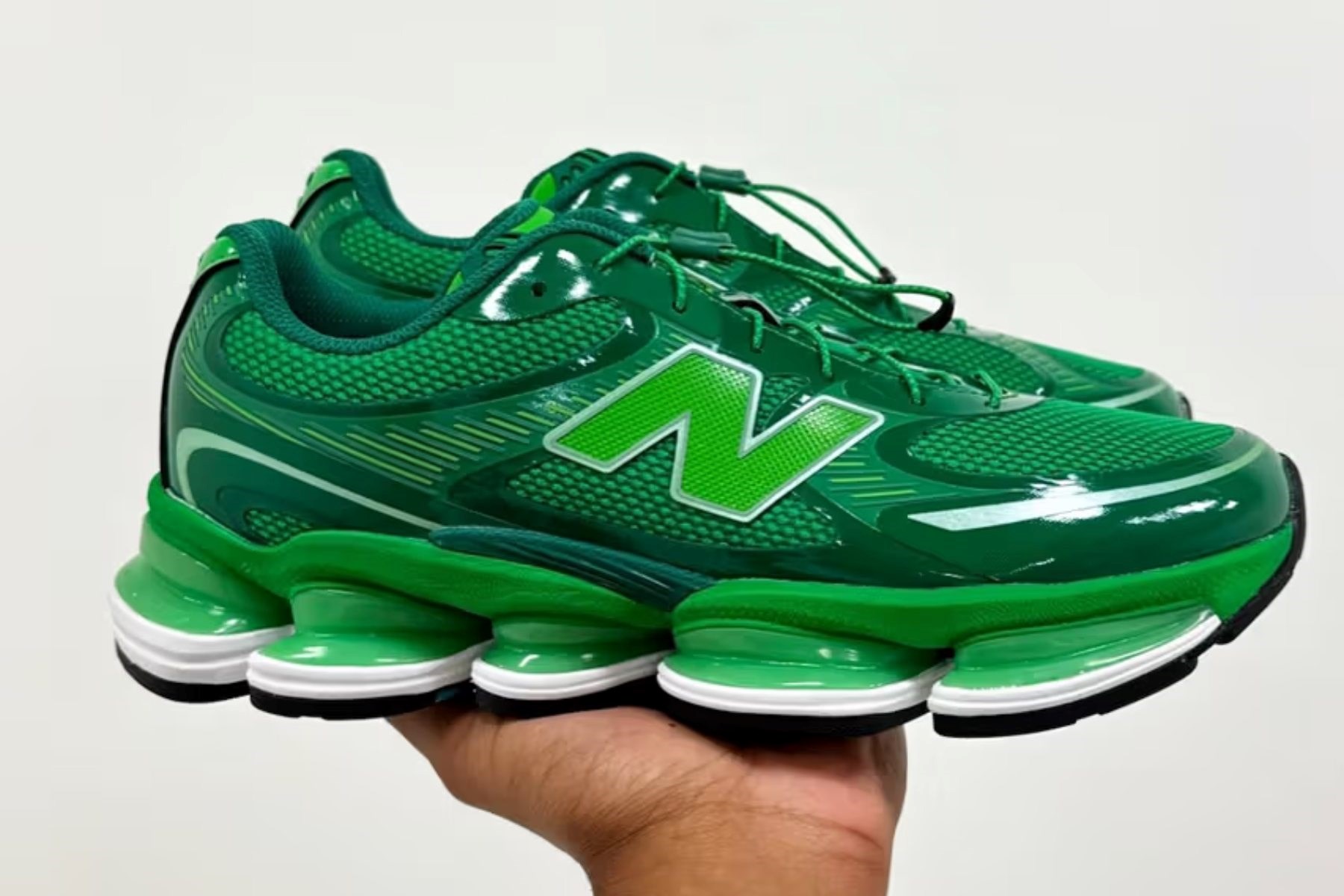 "Brate, trebam ih": Stižu nove New Balance tenisice