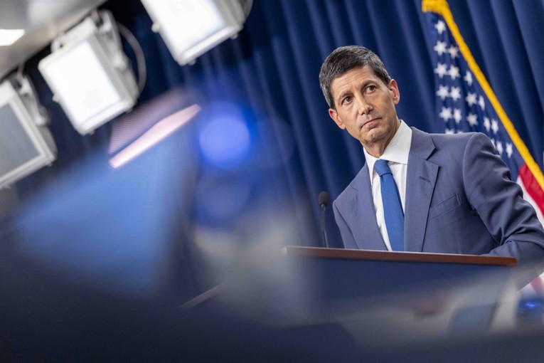 Fed danas pred prvim dizanjem kamata od 2023., Amerikanci i dalje snažno troše