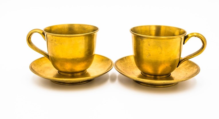 U Japanu iz robne kuće ukradena zlatna šalica za čaj vrijedna 61.000 eura