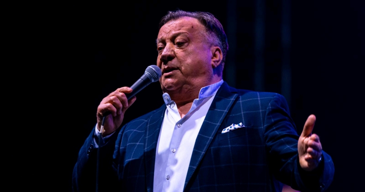 Halid Bešlić hospitaliziran nakon što je otkazao koncert