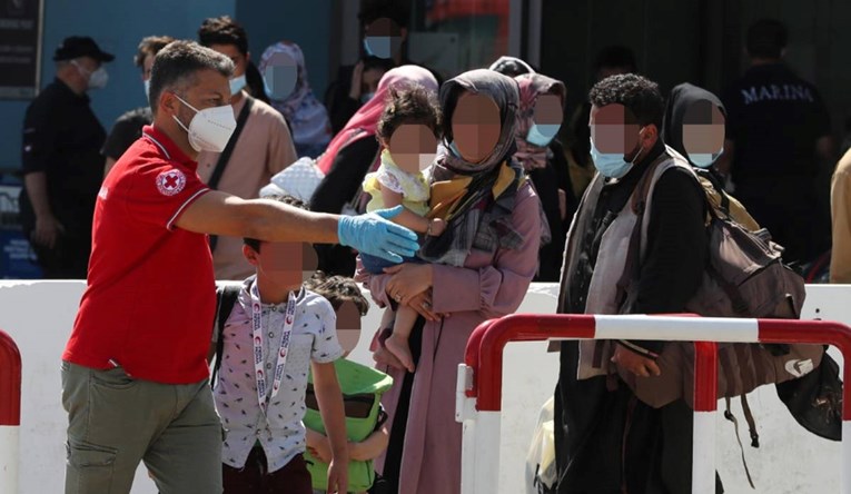 Njemačka obećala da će primiti 25.000 izbjeglica iz Afganistana