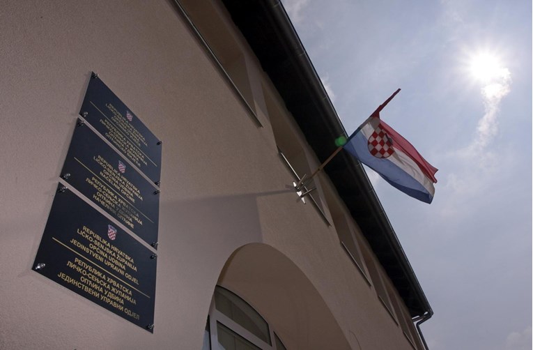 Muškarac i žena poticali na ubojstvo načelnika, razlog je stoka?