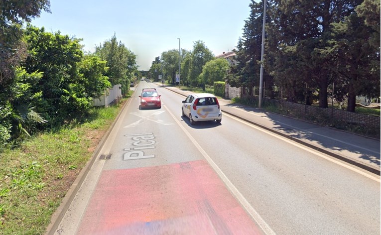 U Poreču nožem i sjekirom napao 71-godišnjaka, prijetio svjedocima