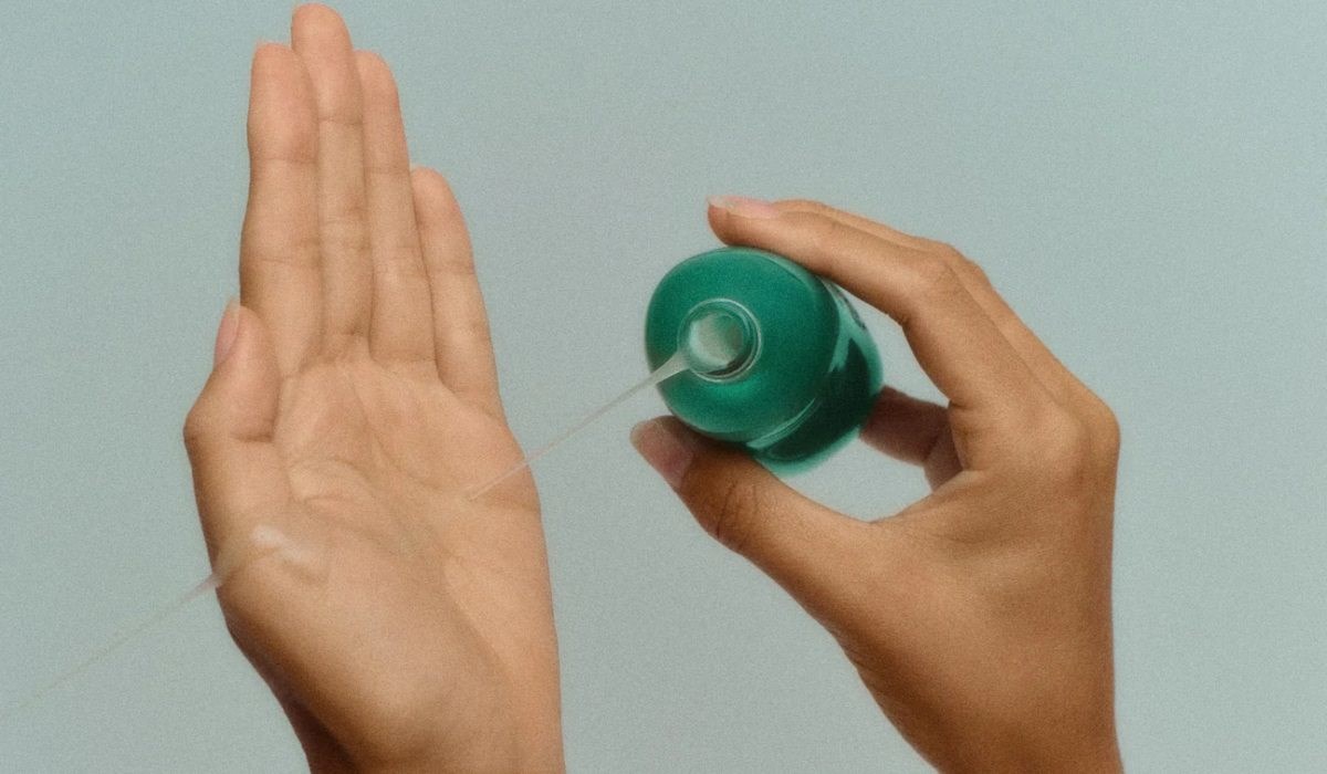 Brend za njegu kože koji se zalaže za korištenje manje proizvoda