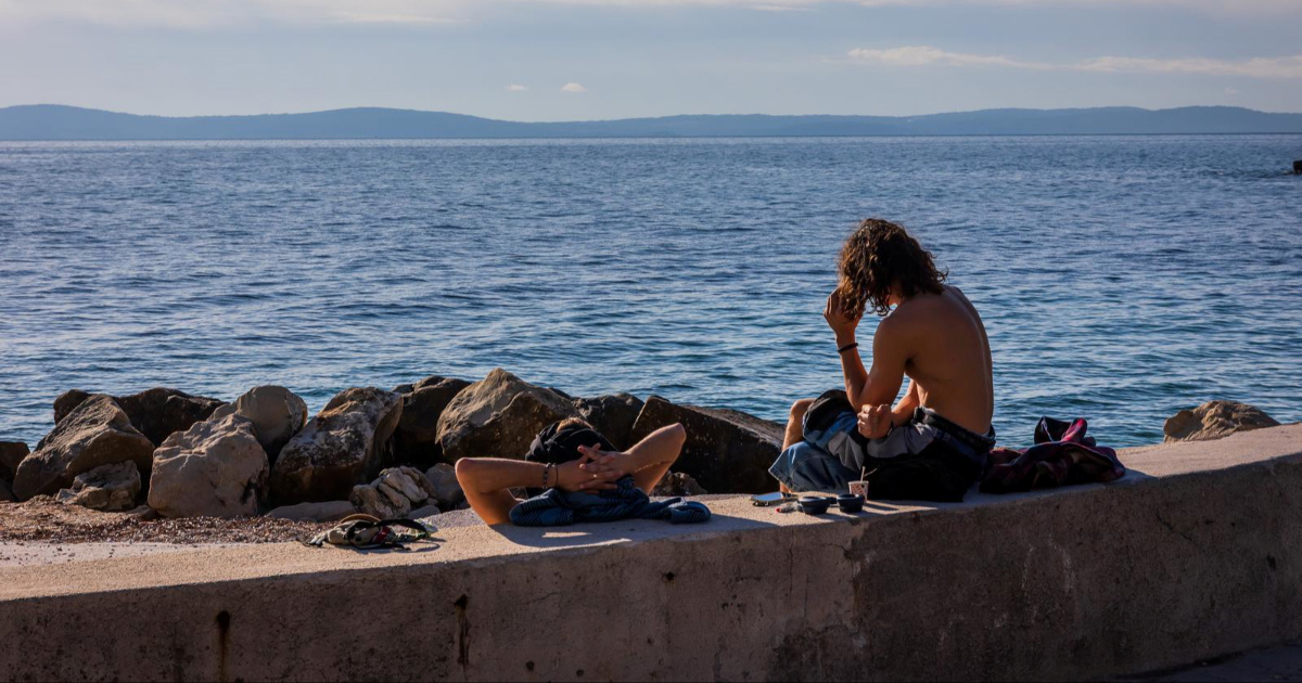 FOTO Zimski dan na plaži Firule u Splitu