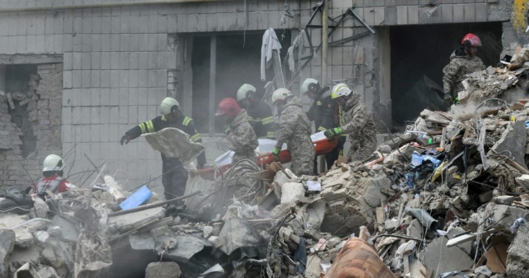 Rusi izveli najsmrtonosniji napad na Kijev ove godine