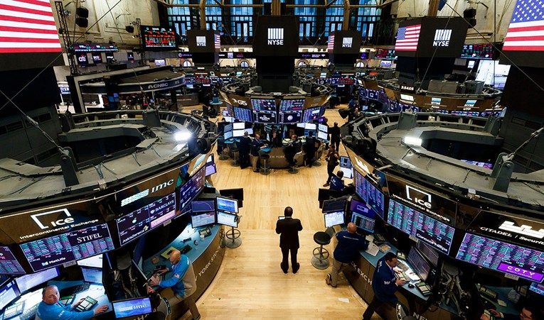 Na Wall Streetu S&P 500 i Dow indeks pali