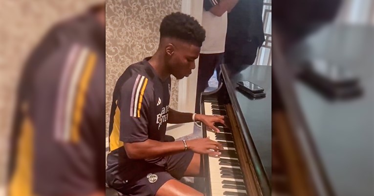 VIDEO Realov igrač od 80 milijuna eura sjeo za klavir i oduševio suigrače