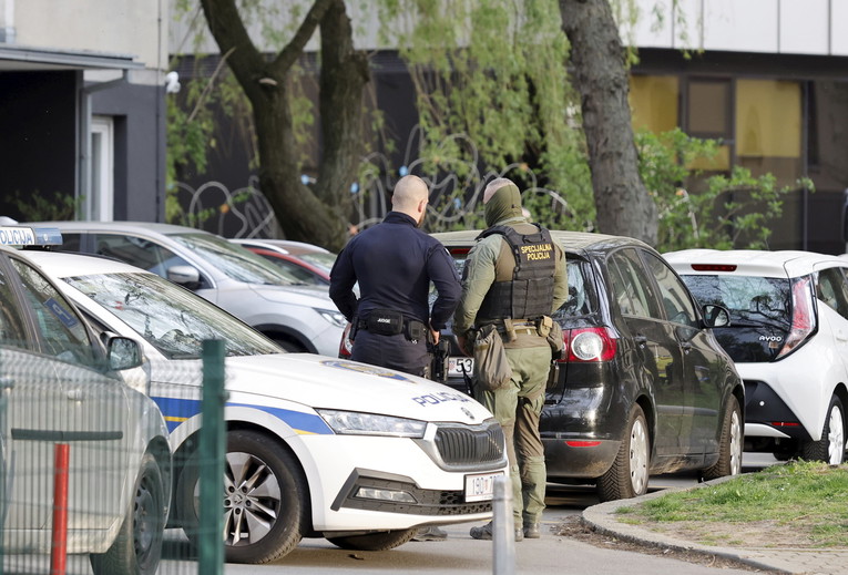 Čovjek prijetio da će se ubiti, satima trajalo opasno stanje na zagrebačkom Črnomercu