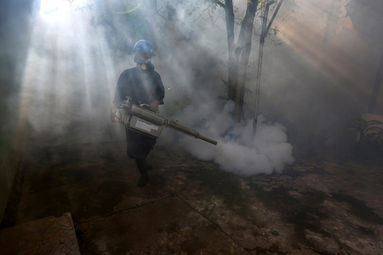 Europska komisija zabranila još jedan pesticid, šteti zdravlju i okolišu