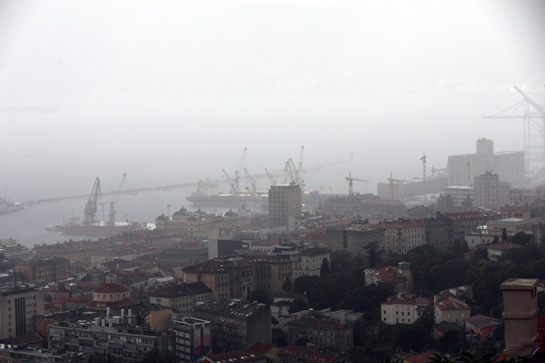 Grad Rijeka upozorava na jako nevrijeme, interventne službe u pripravnosti