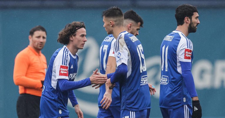 DINAMO - ROGAŠKA 1:0 Kulenović zabio, Emreli se ozlijedio, igralo 29 igrača