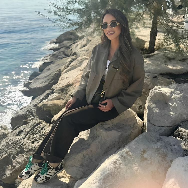 Raquel Mauri pokazala roditelje, pozirali su uz more