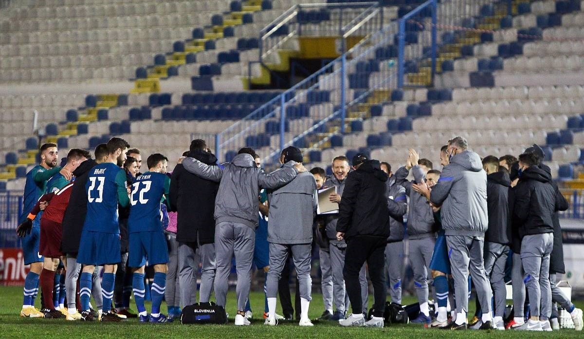 Slovenci sretni zbog popuštanja mjera: Vraćaju se na stadione, redovi za karte