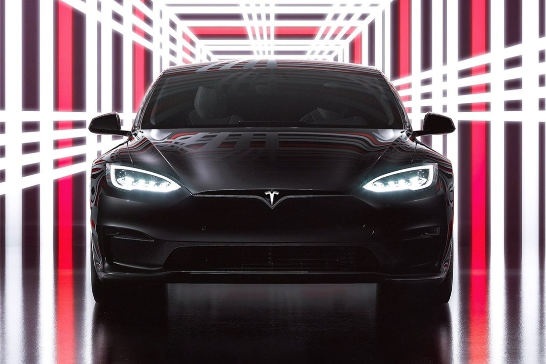 Tesla gasi proizvodnju dva modela