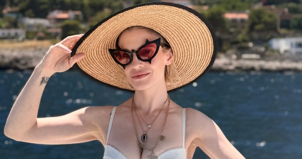 Kelly Osbourne zablistala u kupaćem nakon kritika na račun izgleda