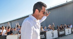 Buffon se vratio u Juventus: Dočekale ga stotine navijača i novinara