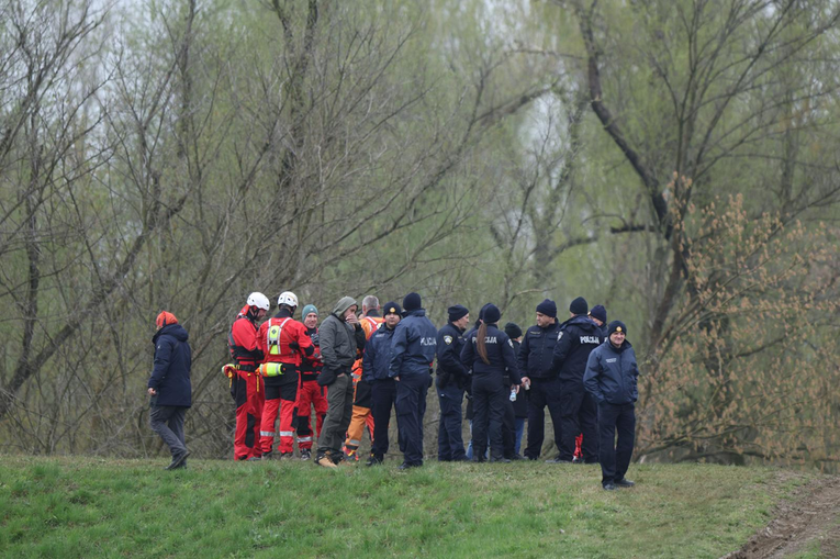 Kod Karlovca nedavno pronađena četiri mrtva migranta. Policija traga za Crnogorcem