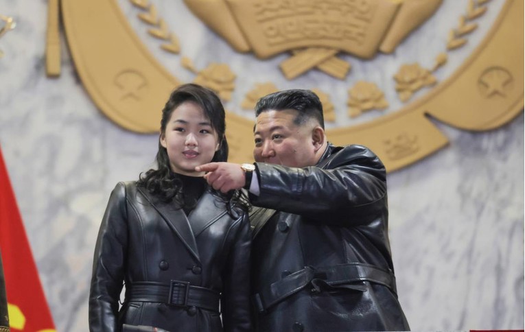 Kći Kim Jong Una sve bliže vlasti. Južnokorejska agencija: Već je nasljednica