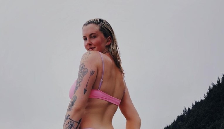 Kći Aleca Baldwina i Kim Basinger pokazala novu tetovažu na pozadini