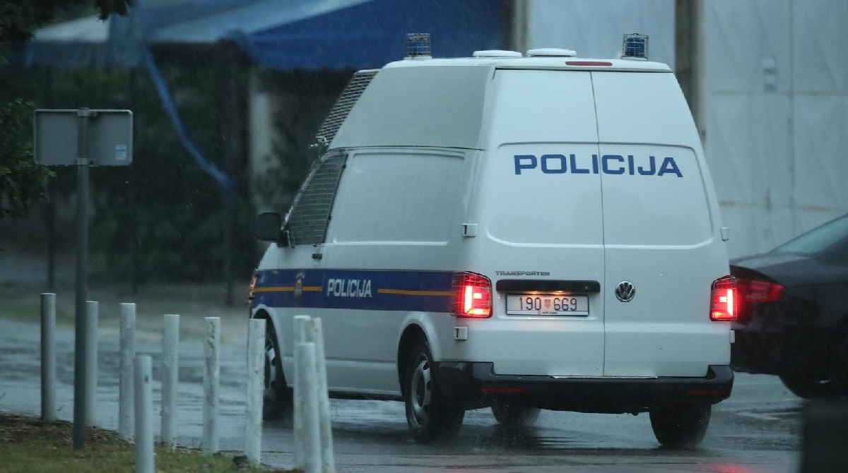 U Zagrebu uhićeni Pakistanci. Sudjelovali su u krvavoj pucnjavi na srpskoj granici?