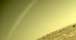 Na Marsu snimljena neobična fotografija, ali nije sve onako kako se čini na prvu