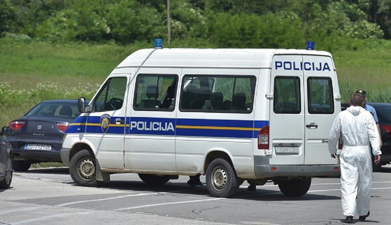 Karlovačka policija ulovila krijumčare ljudima iz Turske, Francuske, BiH i Hrvatske