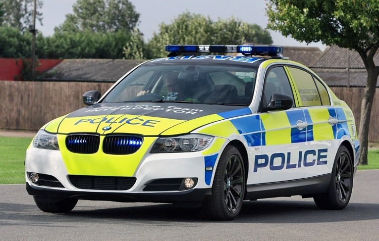 Britanska policija u problemu: BMW zaustavio isporuku automobila