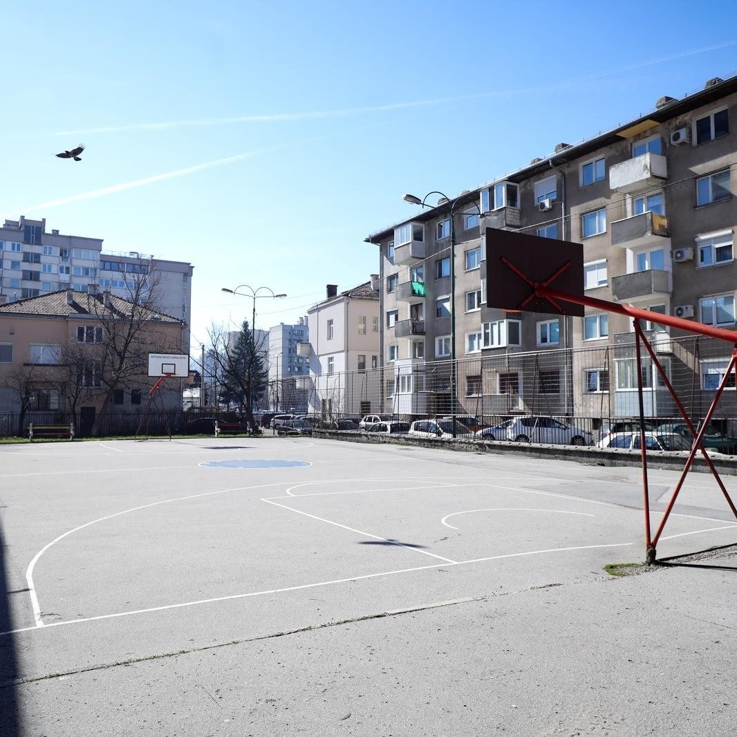Školama u Sarajevu već mjesec dana stižu prijetnje bombama, šalju ih djeca