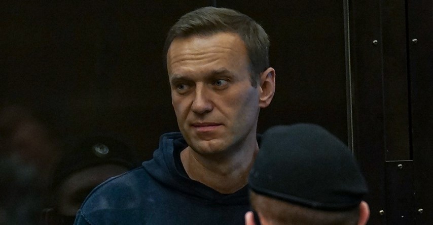 Navalni tvrdi da je u zatvoru dobio visoku temperaturu i da kašlje