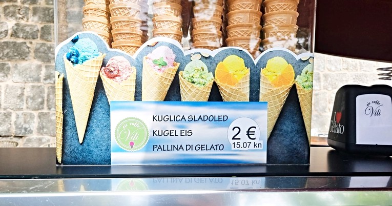 Kuglica sladoleda na moru je 2 eura