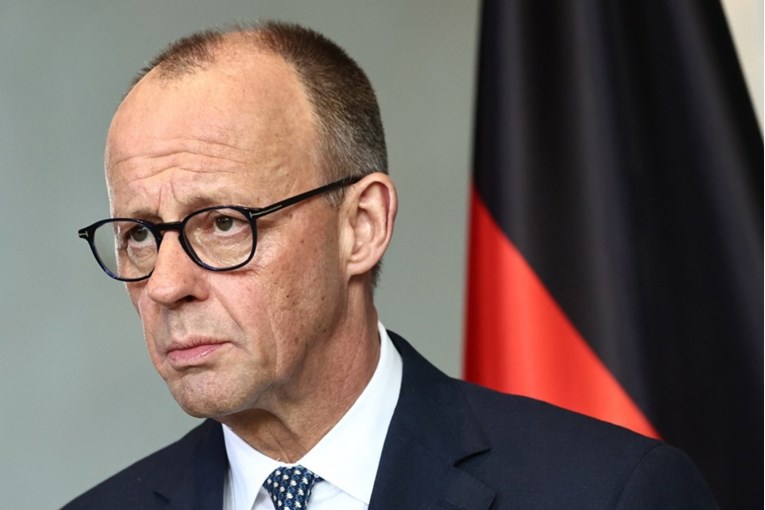 Merz: NATO služi za obranu, ne za napade