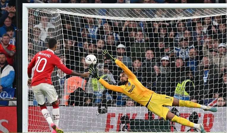 Drama na Wembleyju. United na penale protiv Brightona do finala FA kupa protiv Cityja