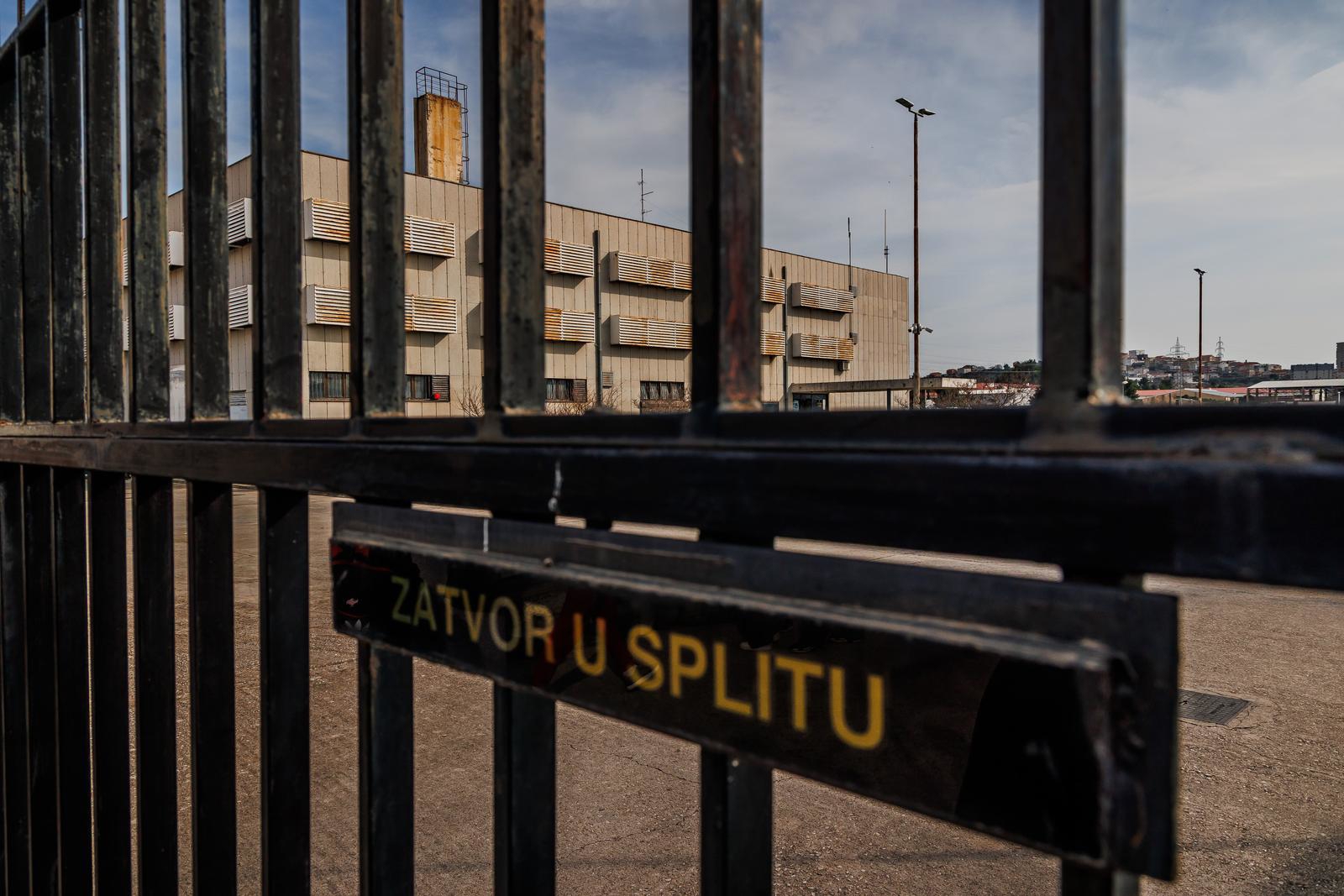 Sindikat napao Habijana: Modularni zatvori kasne, zatvorenici spavaju po hodnicima