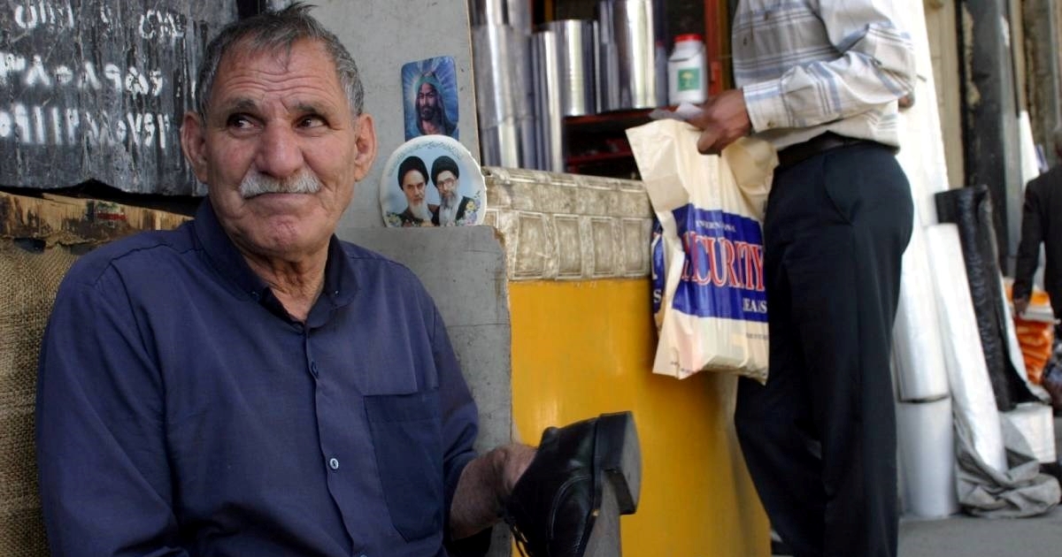 Iranci ne plaču za generalima: "Nisu nas zaštitili, a kažnjavaju žene bez hidžaba"