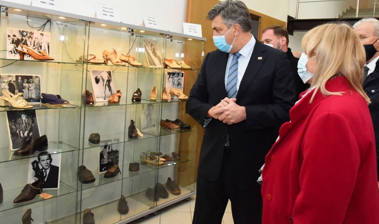Premijer Plenković posjetio Borovo: "Drago mi je da su i ovdje pomogle vladine mjere"