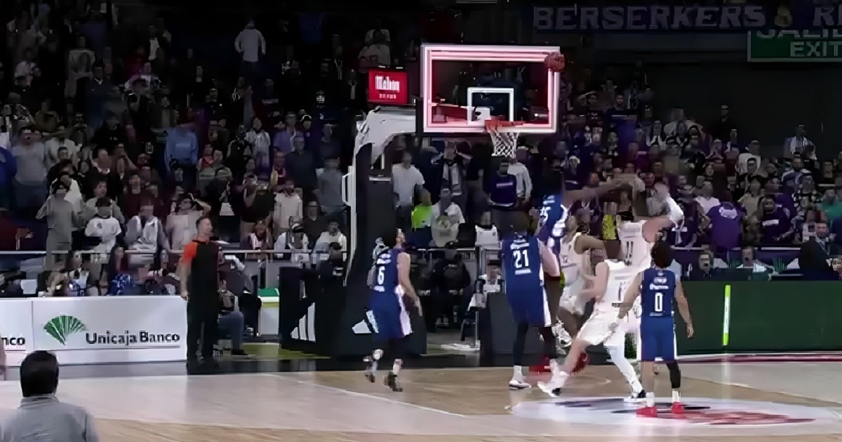 Hezonja je dobio loptu 3 sekunde prije kraja drugog produžetka. Pogledajte majstoriju