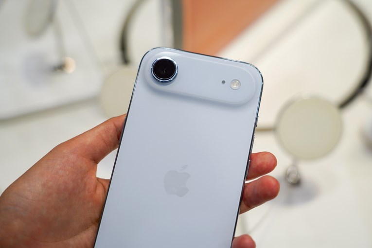 Novi iPhone Air 2 s dvostrukom kamerom i povoljnijom cijenom?